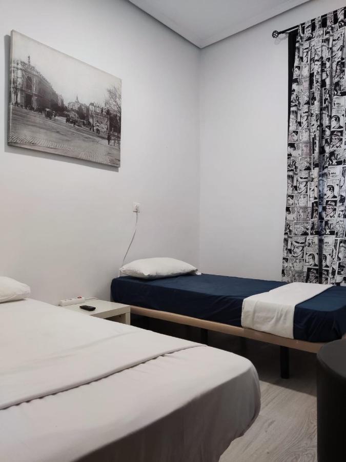 Arvin Hostal Madrid Eksteriør bilde